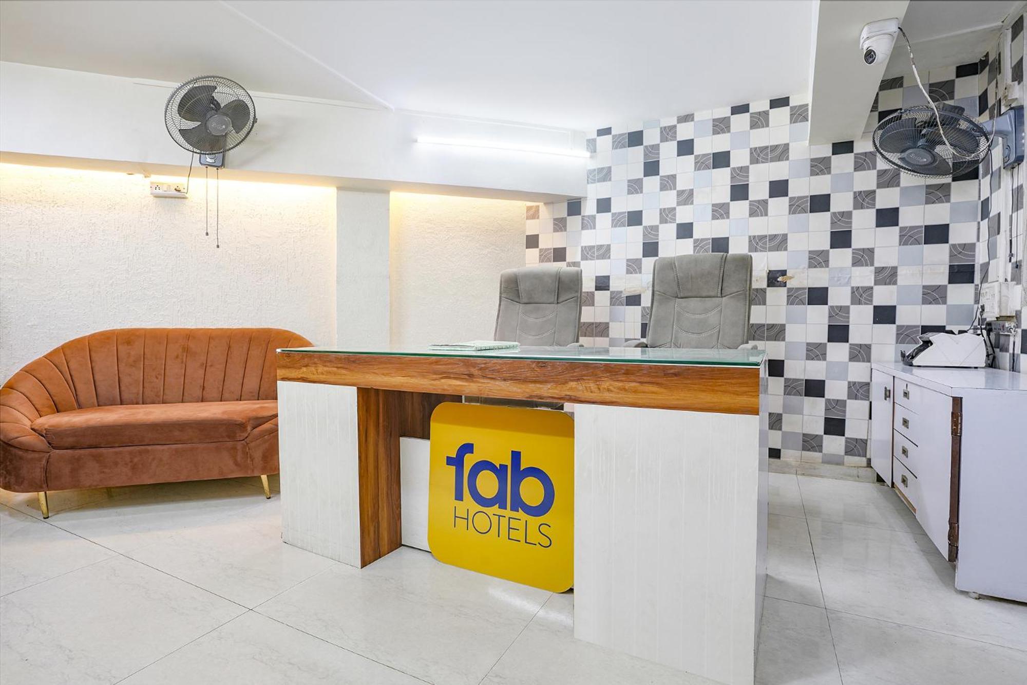 Fabhotel Shree Balaji Apartment Mira-Bhayandar Exterior photo
