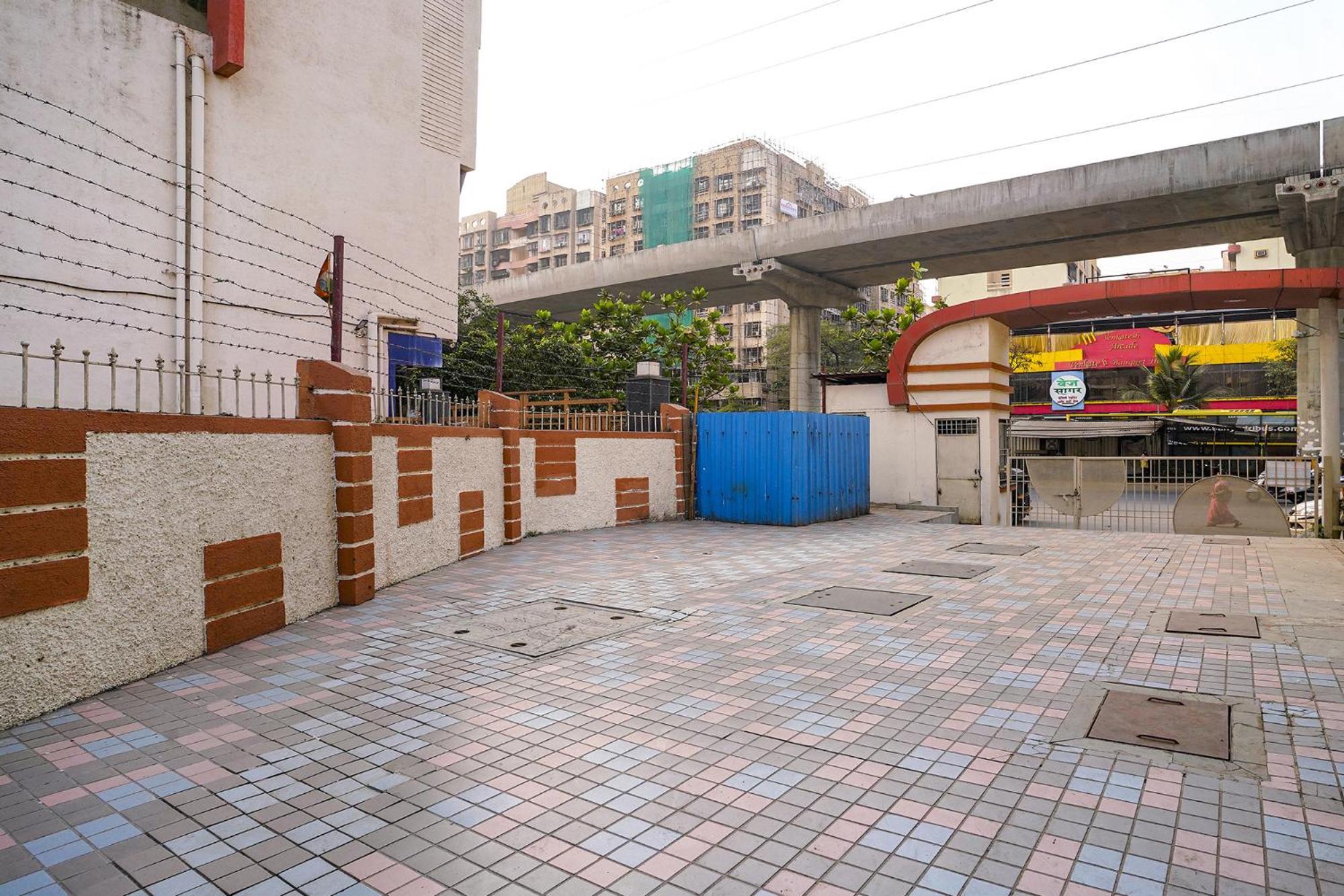 Fabhotel Shree Balaji Apartment Mira-Bhayandar Exterior photo